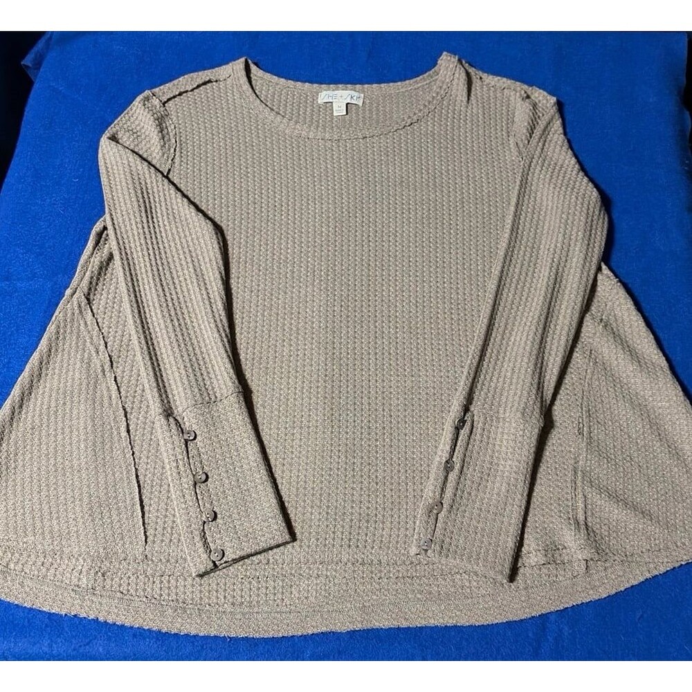 SHE + SKY Textured Knit Sweater Taupe Beige Button Cuff Size M